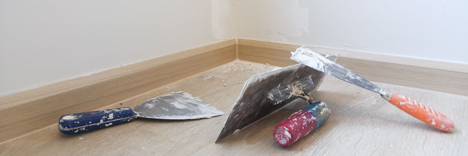 What’s the Difference Between Plastering and Skimming?