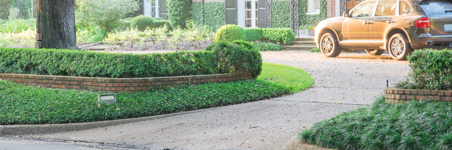 Your Guide to Lighting Your Driveway this Winter