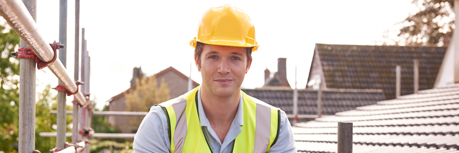 Roofer available to supply roof repair costs