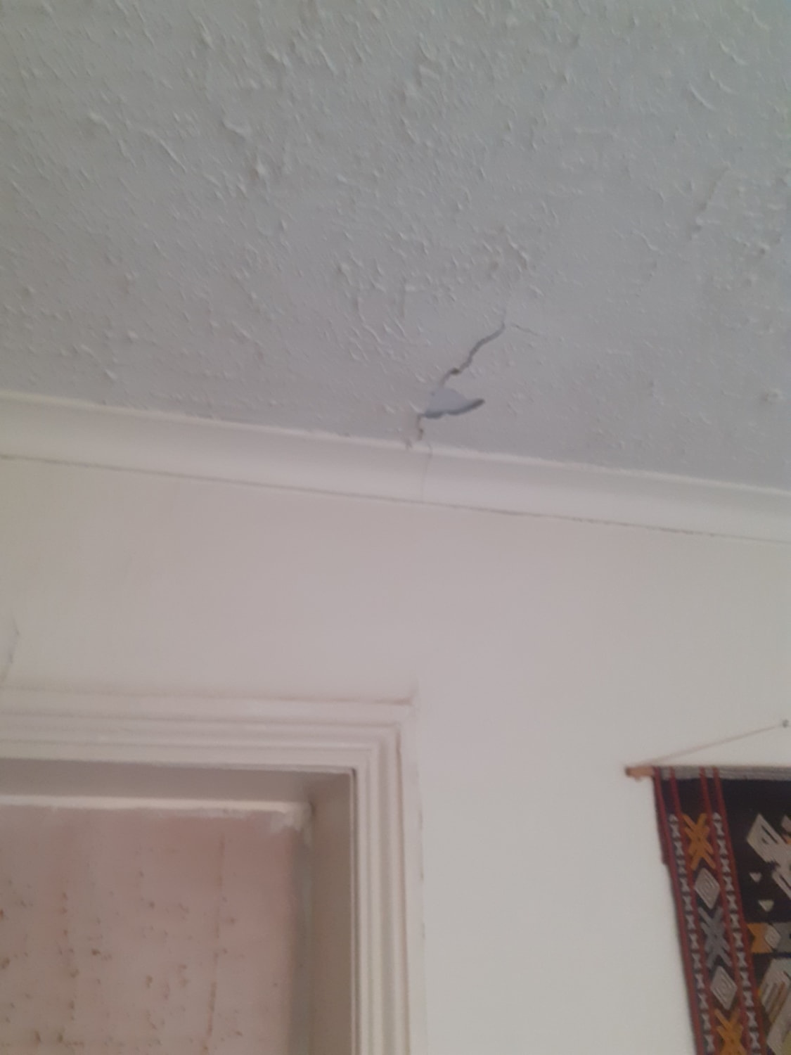 Removal of asbestos-textured ceiling coating in Shrewsbury SY2