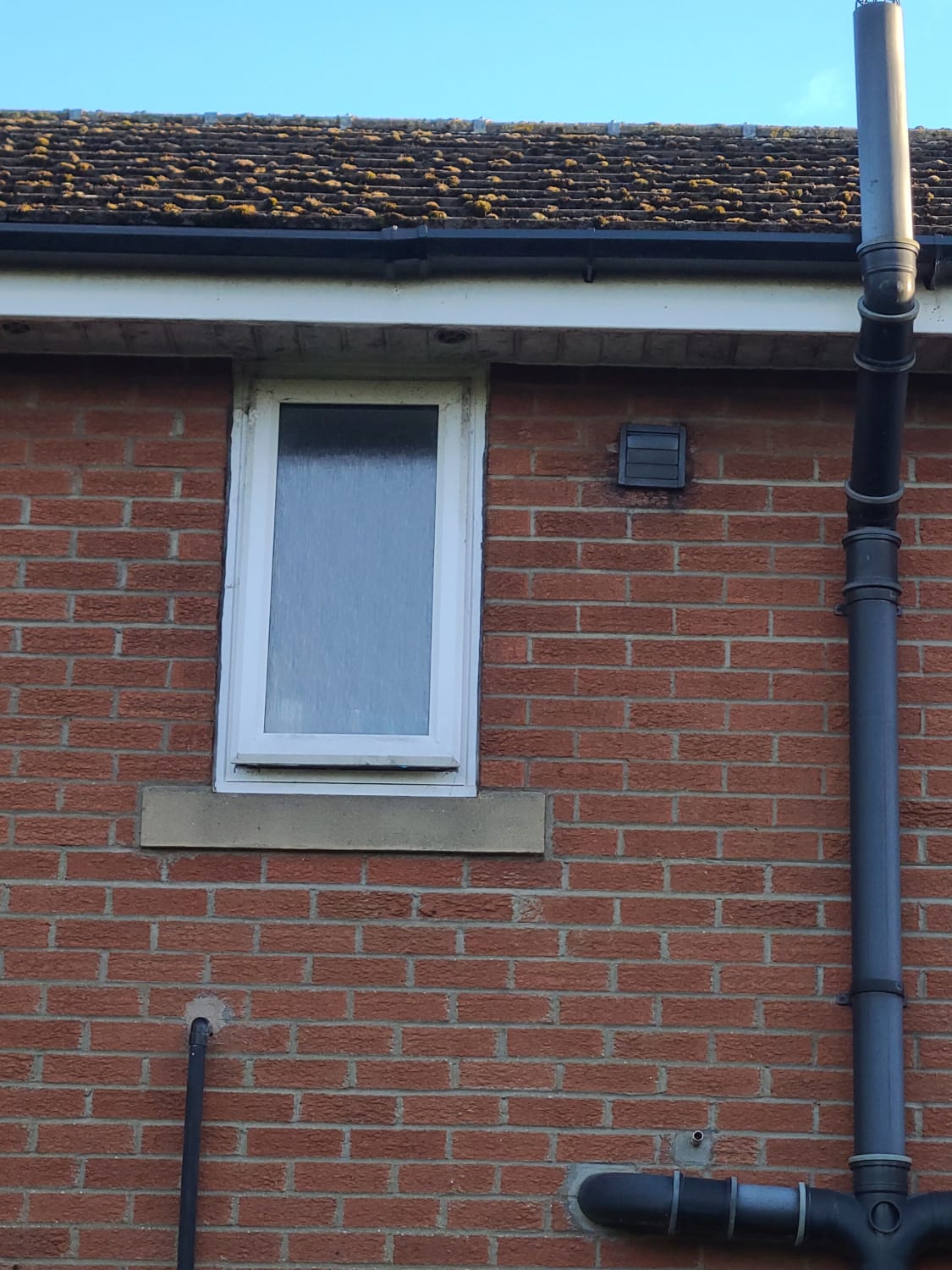 Gutter cleaning and bracket replacement with joint repair in Morpeth