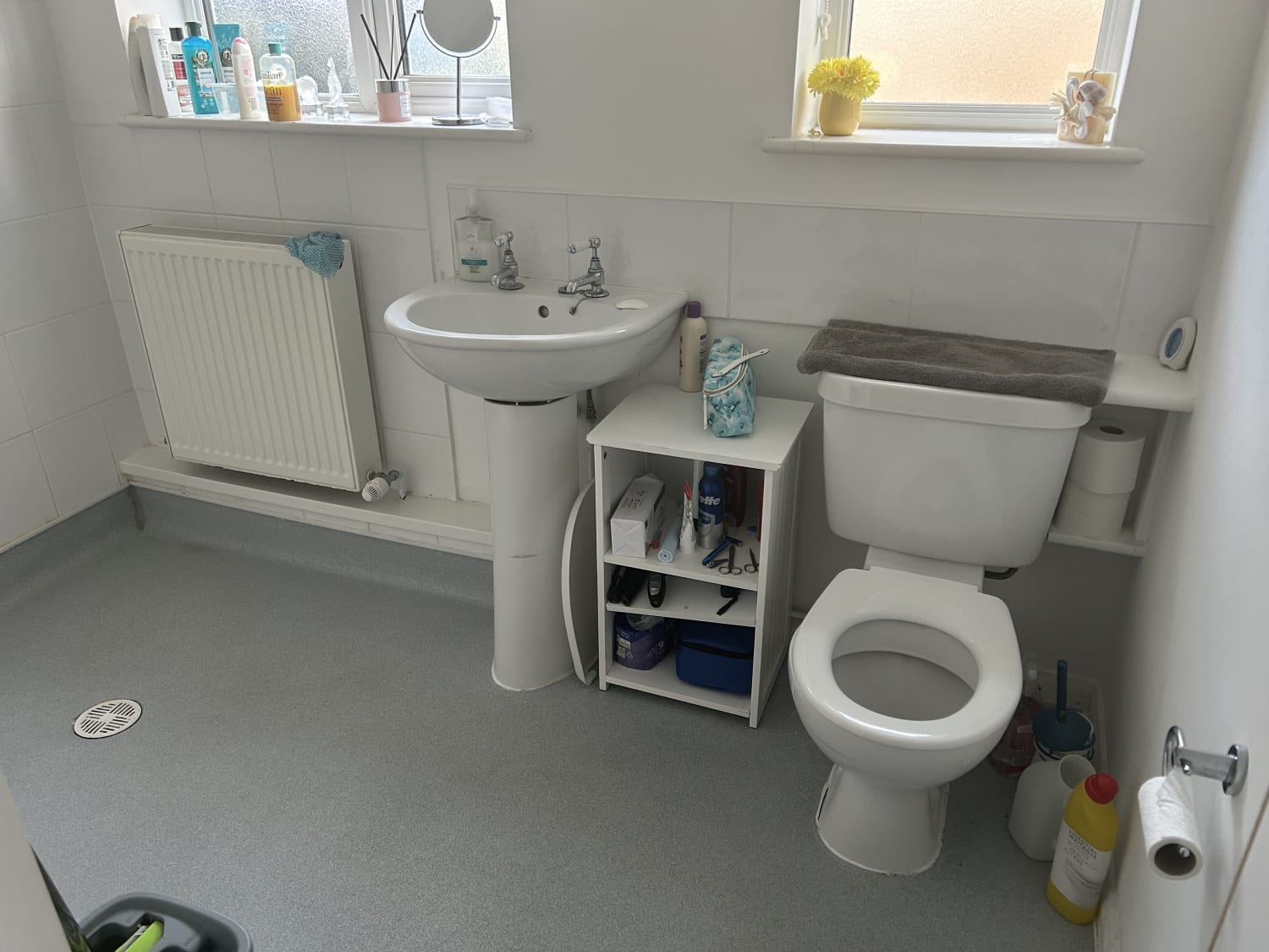 Install a vanity unit with toilet and basin in Fleet GU52