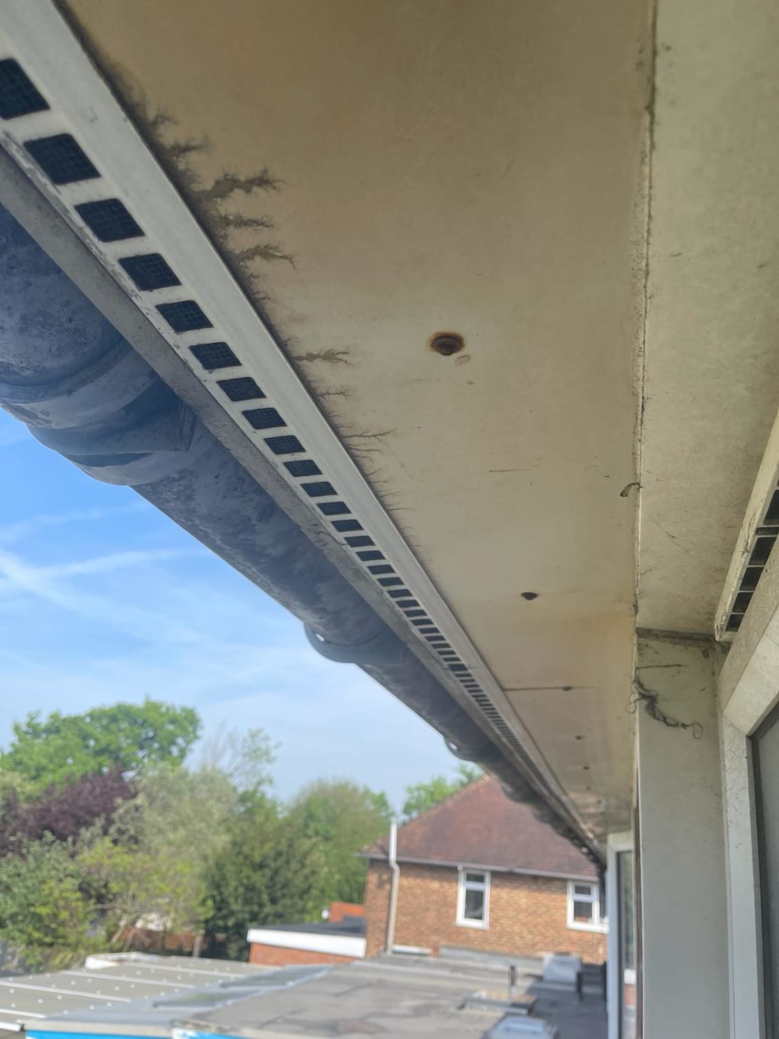 Inspecting and removing potential asbestos fascia boards in Harrow