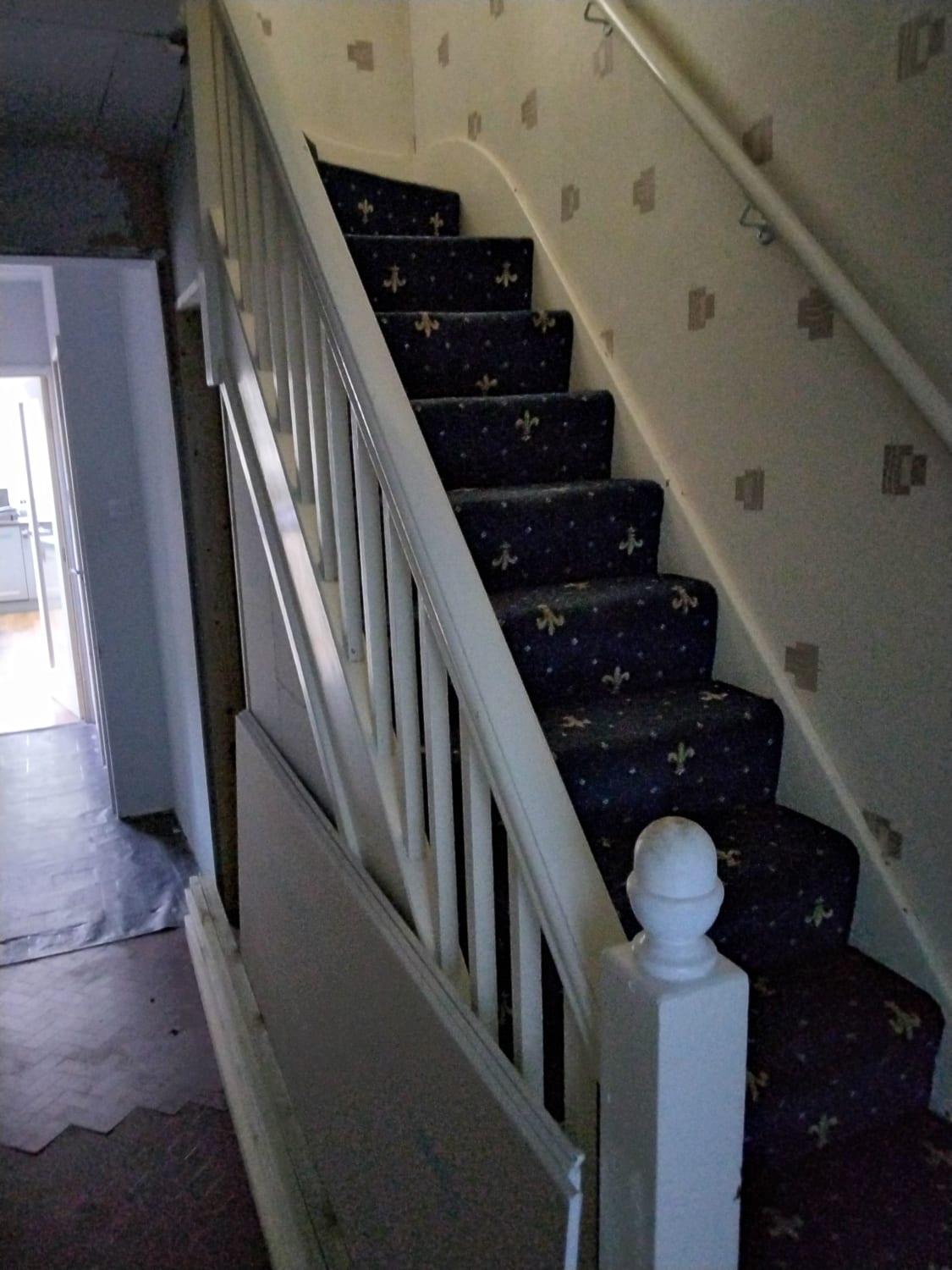 Refurbishing landing and hall stairs with new spindles and rails in Bromsgrove