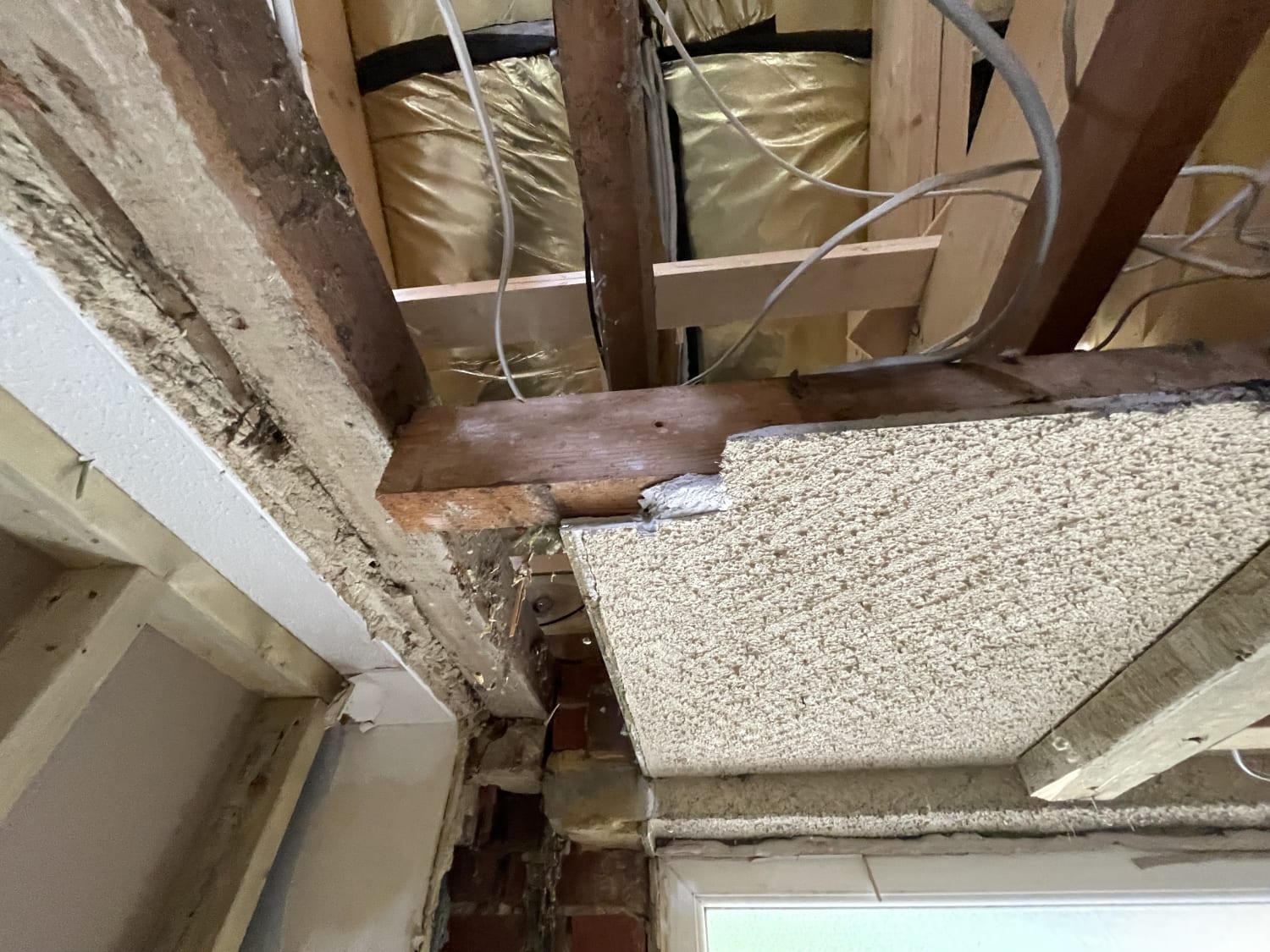 Safe removal and disposal of asbestos porch ceiling in Wokingham