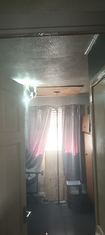Safe removal of chrysotile textured asbestos ceiling coating in Glasgow